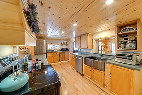 Mtn-view Catskills Cabin on Delaware River!