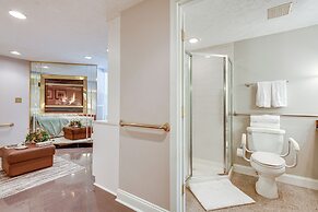 Owings Mills Apartment - 13 Mi to Maryland Zoo!