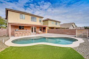 Gorgeous Green Valley Home: Patio & Private Pool!