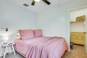 Gorgeous Green Valley Home: Patio & Private Pool!