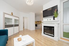 Apartment With Two Balconies by Renters