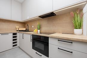 Apartment With Two Balconies by Renters