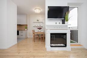 Apartment With Two Balconies by Renters