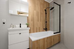 Apartment With Two Balconies by Renters