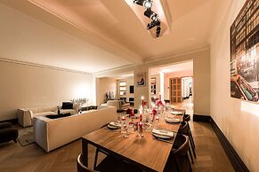 City Luxury 3BR Prime Location