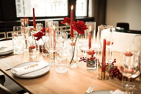 City Luxury 3BR Prime Location