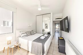 Faros Seaside Villa Larnaca