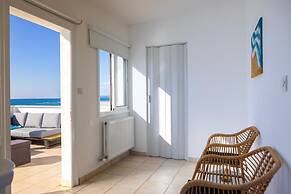 Faros Seaside Villa Larnaca