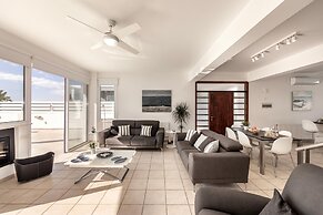 Faros Seaside Villa Larnaca