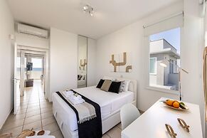 Faros Seaside Villa Larnaca