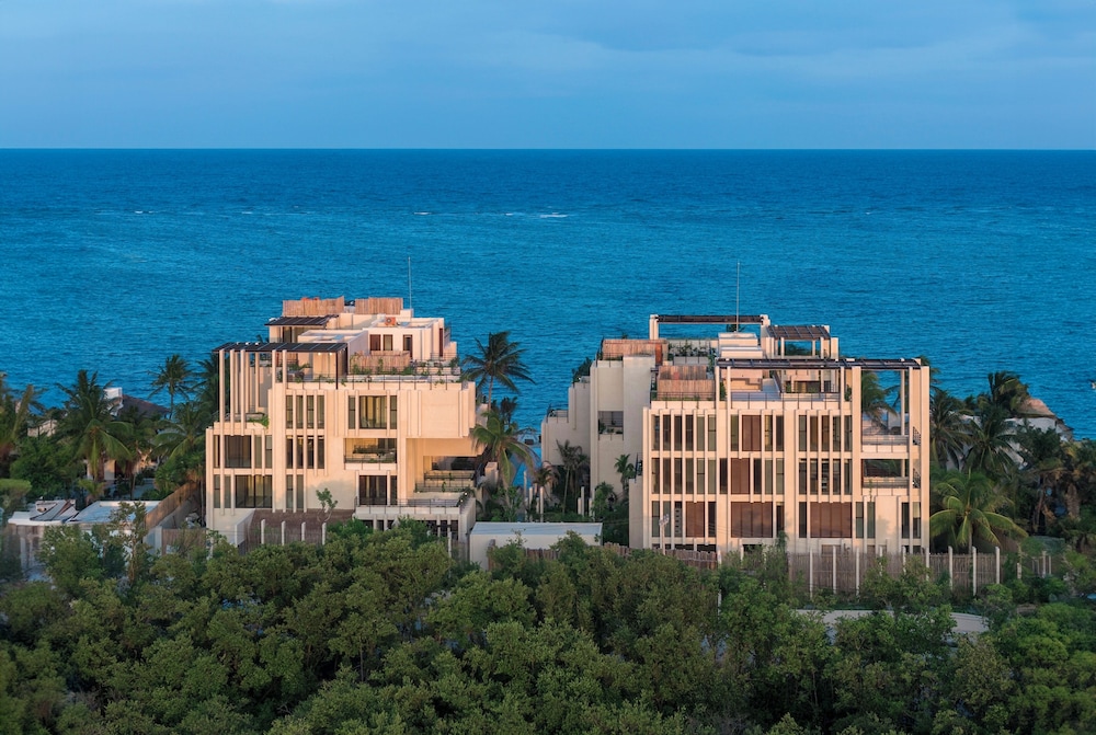 BESPOKE, Member of Small Luxury Hotels
