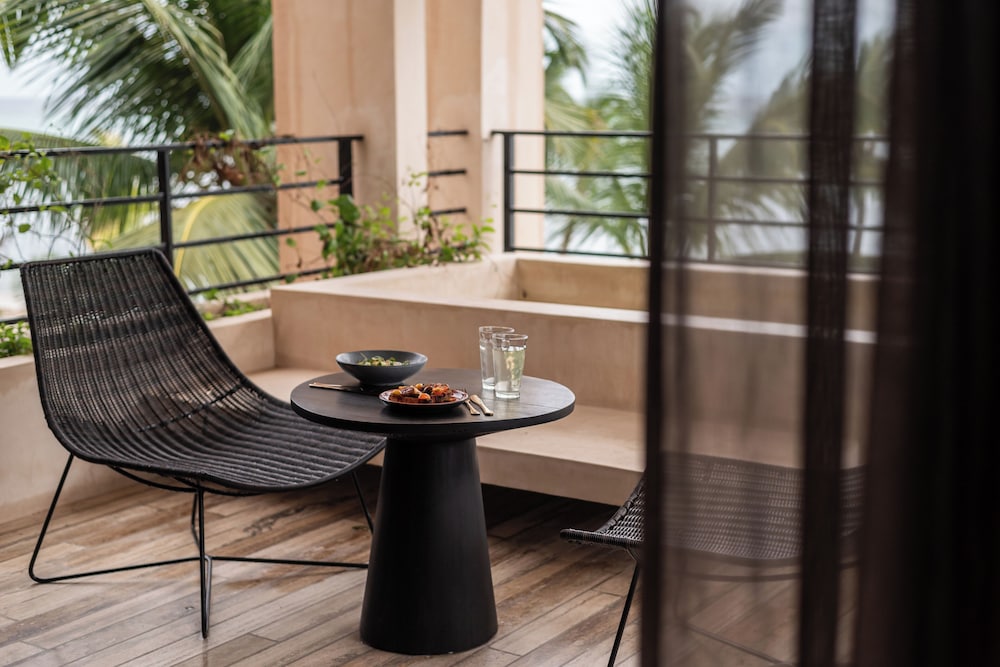 BESPOKE, Member of Small Luxury Hotels