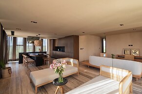 BESPOKE, Member of Small Luxury Hotels