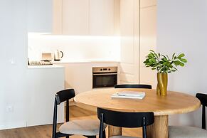 The Haus - Santa Barbara II