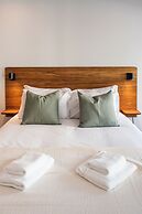 The Haus - Santa Barbara II