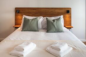 The Haus - Santa Barbara II