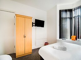 Eastbourne Lodge