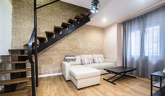 Rey de Sevilla Flats Dúplex Museo