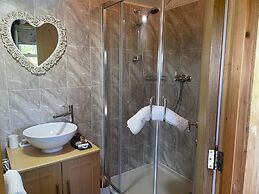 Lovely Shepherds hut in Cornwall