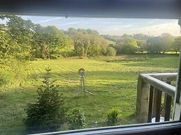 Lovely Shepherds hut in Cornwall