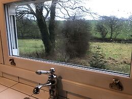 Lovely Shepherds hut in Cornwall