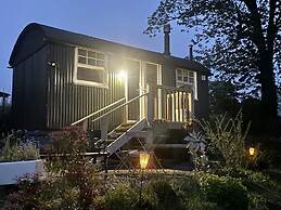 Lovely Shepherds hut in Cornwall