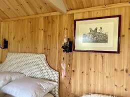 Lovely Shepherds hut in Cornwall