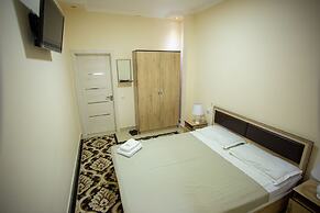 TINY ART HOUSE near of airaport