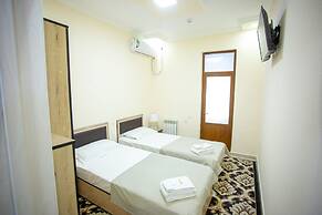 TINY ART HOUSE near of airaport