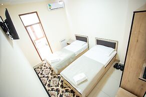 TINY ART HOUSE near of airaport