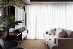 Modern Luxury 1BR in Venice Mckinley