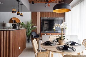 Modern Luxury 1BR in Venice Mckinley