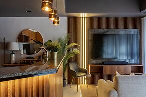 Modern Luxury 1BR in Venice Mckinley