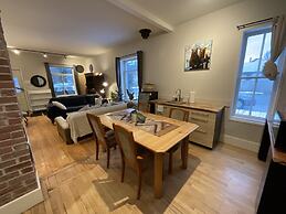 Chalet Au Bon Pain by Fernie Lodging CO