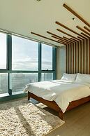 Luxury 2BR Gem in One Uptown, bgc