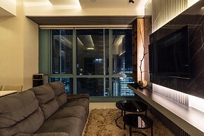 Luxury 2BR Gem in One Uptown, bgc