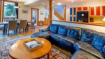 Polar Peak Lodges by Fernie Lodging CO