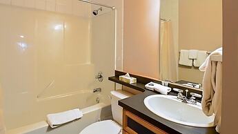 Polar Peak Lodges by Fernie Lodging CO