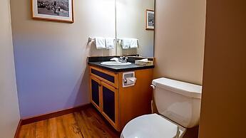 Polar Peak Lodges by Fernie Lodging CO