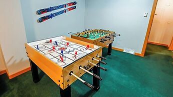 Polar Peak Lodges by Fernie Lodging CO