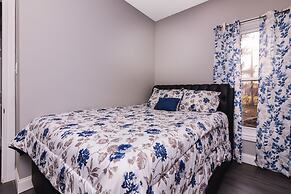 Cozy 1 bedroom Apartment Sleeps 4