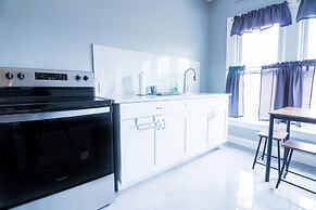 Cozy 1 bedroom Apartment Sleeps 4