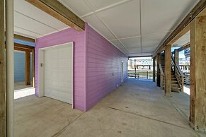 Purple Pelican by Avantstay Waterfront Oasis