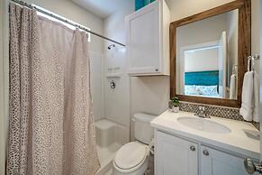 Purple Pelican by Avantstay Waterfront Oasis