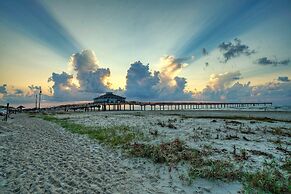 Purple Pelican by Avantstay Waterfront Oasis