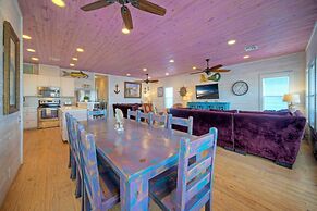 Purple Pelican by Avantstay Waterfront Oasis