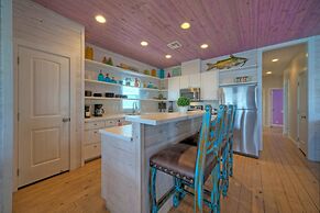 Purple Pelican by Avantstay Waterfront Oasis