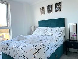 1B Steps to Uni & Stadium - Wi-fi, Brekie, Netfilx