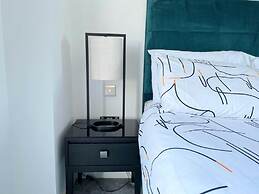 1B Steps to Uni & Stadium - Wi-fi, Brekie, Netfilx