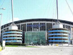 1B Steps to Uni & Stadium - Wi-fi, Brekie, Netfilx